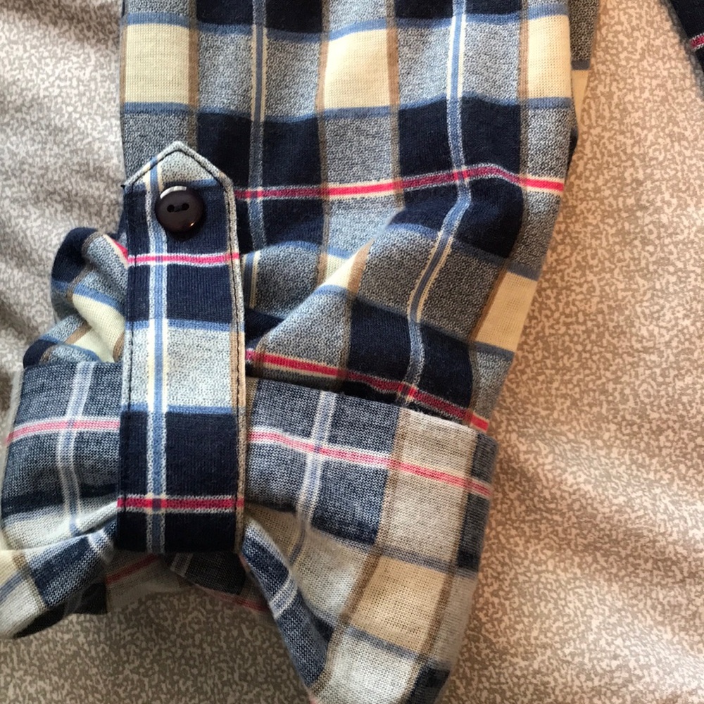 Flannel - Picture 4 of 5